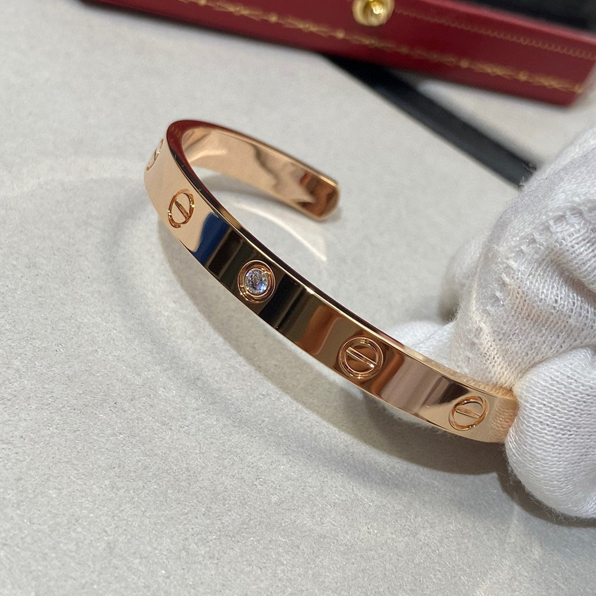 Mysitc LOVE BRACELET 6.1MM 1 DIAMOND OPEN CUFF