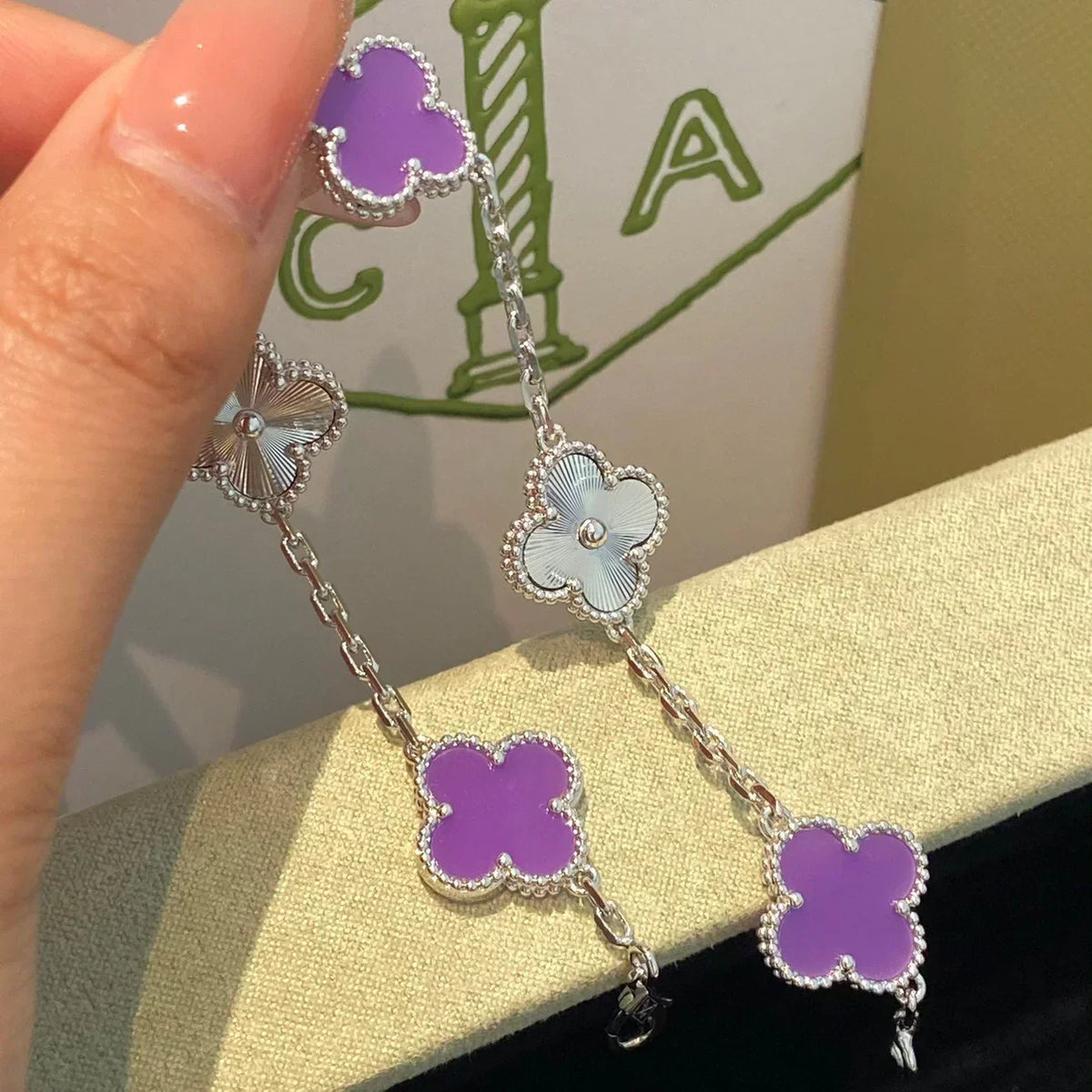 [Mysitc ]New  CLOVER 5 MOTIF VIOLET BRACELET COLLECTION