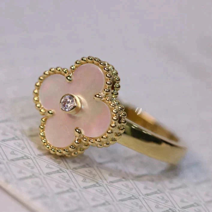 Mysitc CLOVER PINK MOP RING GOLD DIAMOND