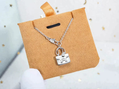Mystische AMULETT-ANHÄNGER-Halskette aus Silber