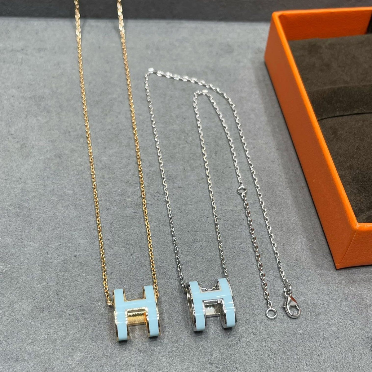 Mysitc POP H SKY BLUE NECKLACE