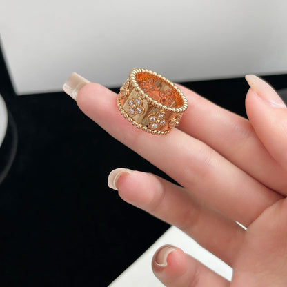 Mysitc PERLEE DIAMOND GROSSER RING