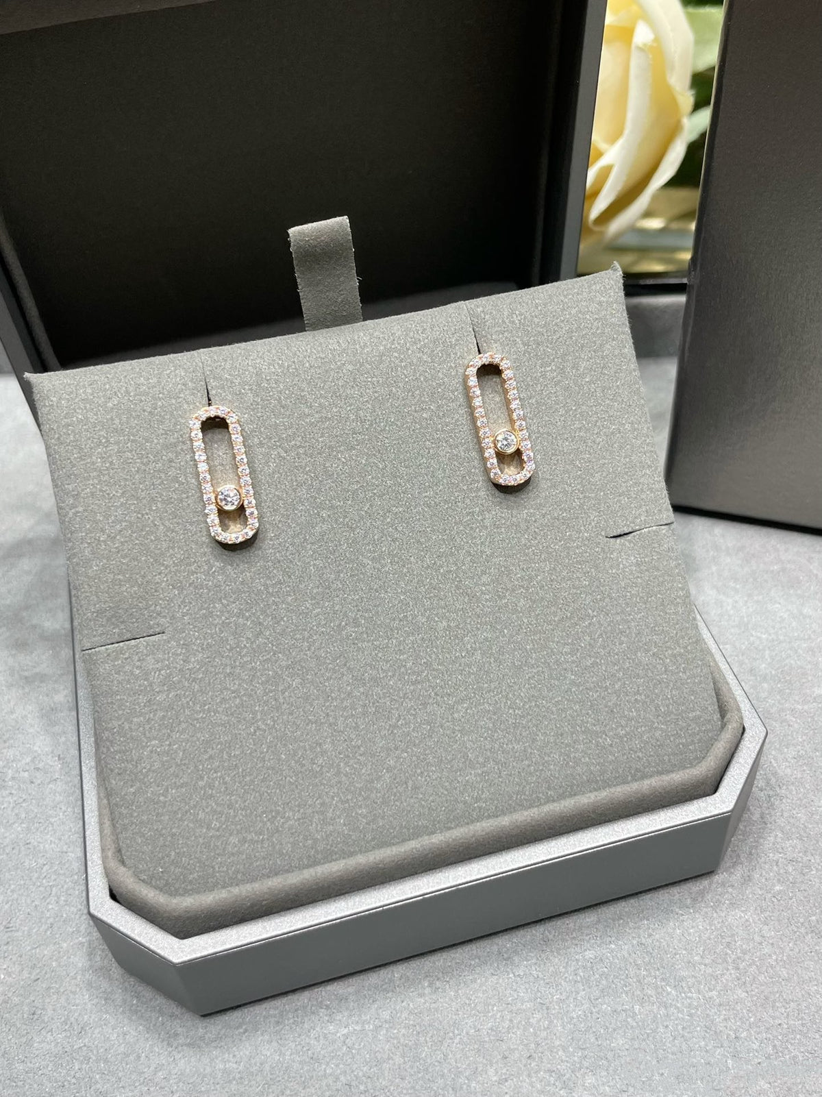 [Mystic ]MOVE UNO STUD DIAMOND PAVED EARRINGS