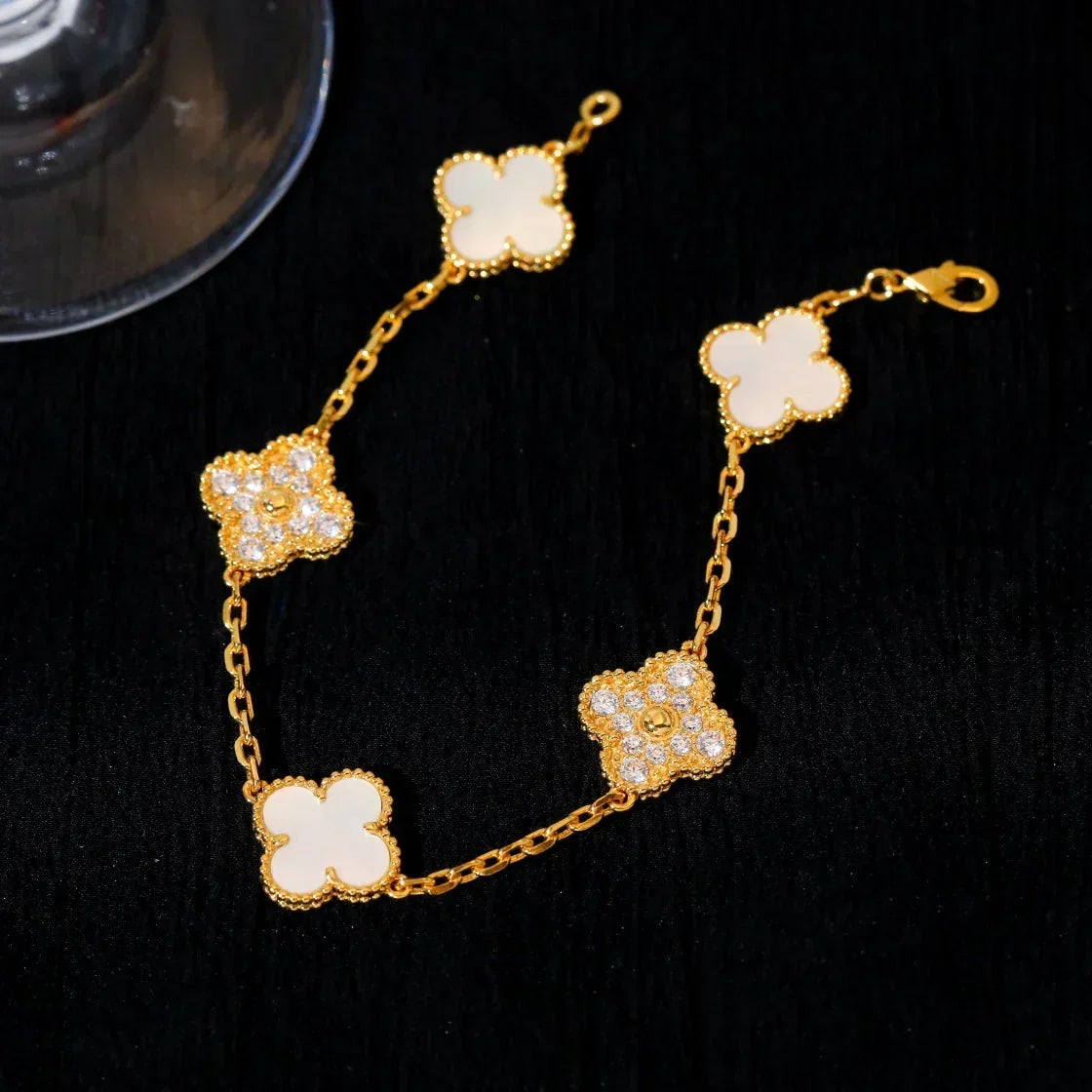 [Mysitc ]Neue CLOVER WHITE PEARL MOP 5 MOTIV ARMBAND KOLLEKTION