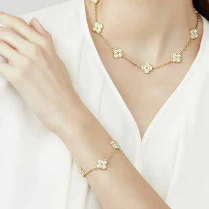 [Mysitc ] New  CLOVER 5 MOTIF FULL DIAMOND BRACELET COLLECTION