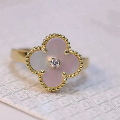 Mysitc CLOVER PINK MOP RING GOLD DIAMOND