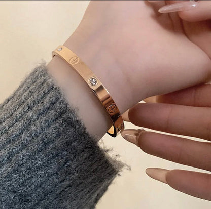 [Mysitc ] 2026 RAINBOW LOVE BRACELET 6.1MM  10 DIAMONDS