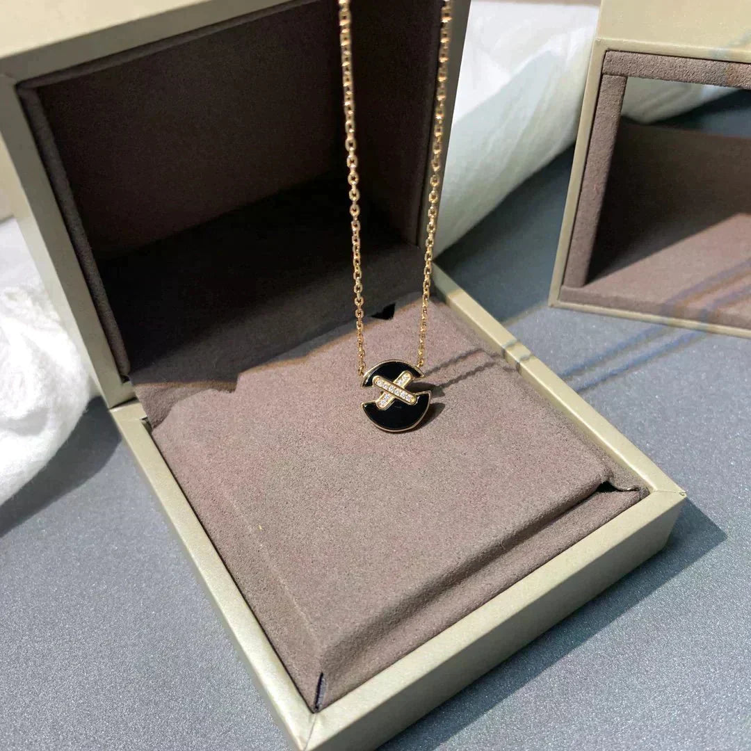 Mysitc JEUX DE ROSE GOLD DIAMOND NECKLACE