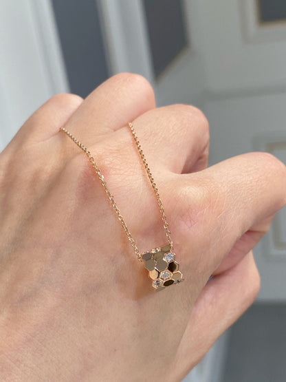 Mysitc BEE LOVE DIAMOND NECKLACE
