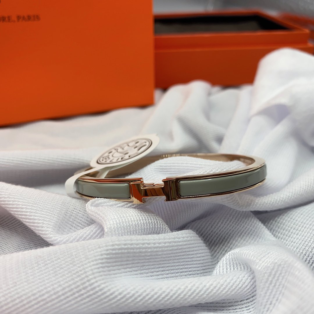 Mysitc CLASSIC HM CLIC GRÜN 8MM EMAIL-ARMBAND