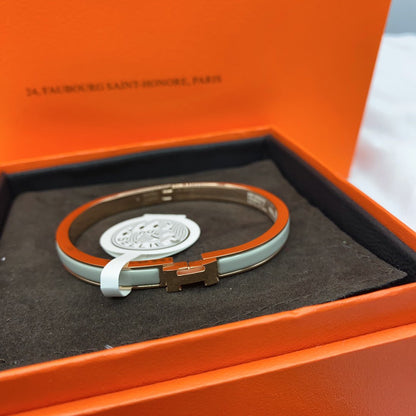 Mysitc CLASSIC HM CLIC GRÜN 8MM EMAIL-ARMBAND