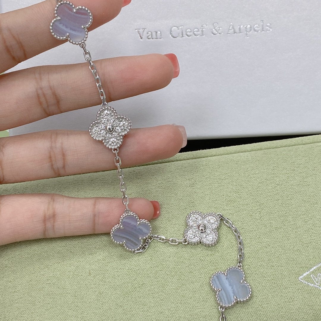 [Mysitc ]New  CLOVER 5 MOTIF PURPLE CHALCEDONY BRACELET COLLECTION